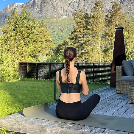 Exclusive Designer - Panoramic Mountain View * Voss